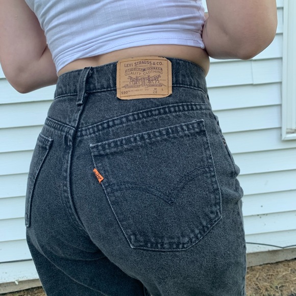 Orange Tab Levi’s denim shorts - Picture 3 of 5